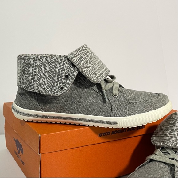 Rocket Dog Penwell Convertible High Top/Low Top
Fold Down Collar Canvas Sneaker - Picture 7 of 16